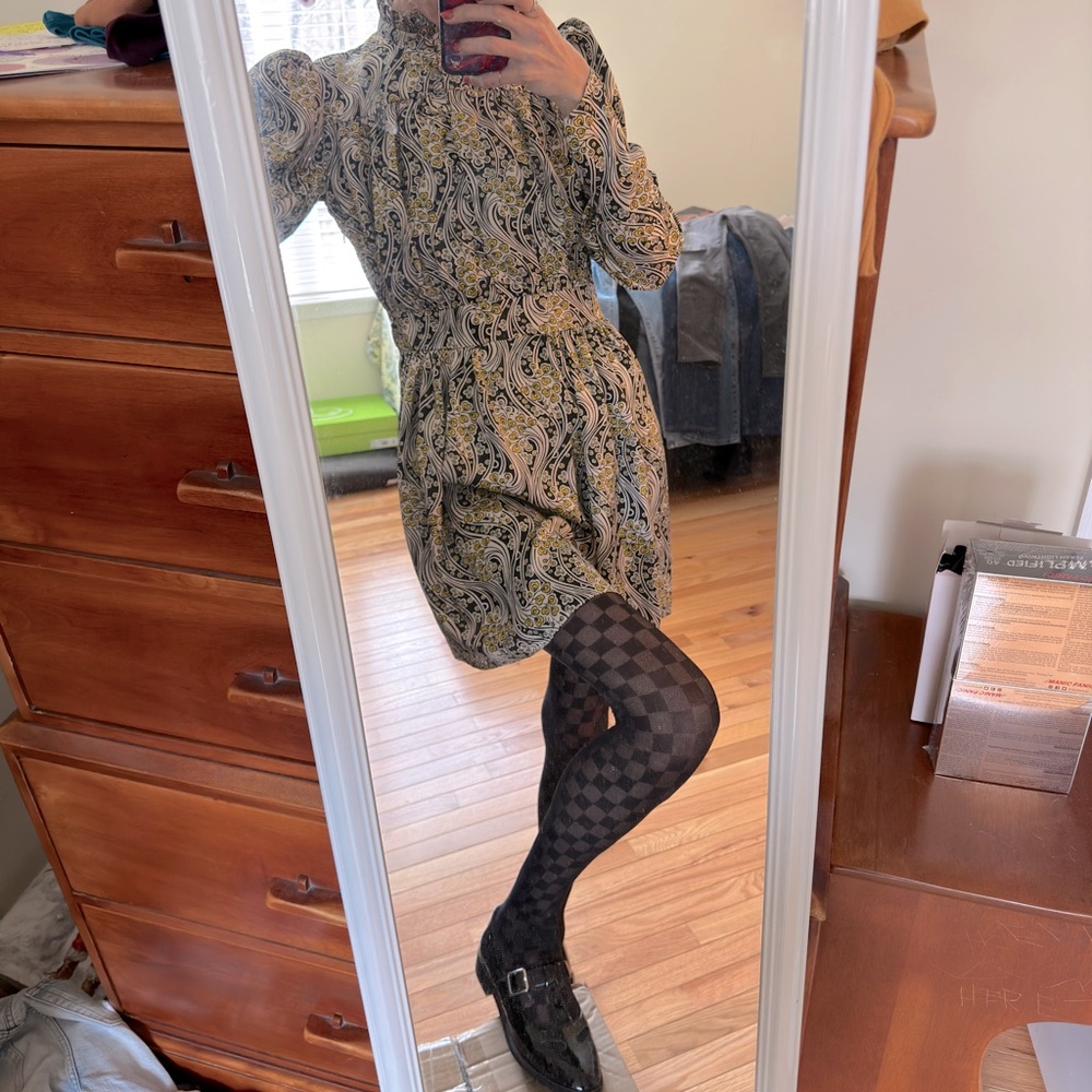 NWT Topshop 60s inspired paisley dress